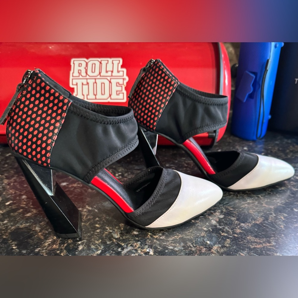 Chic Black and Red High Heels with Ankle Strap - Picture 7 of 10